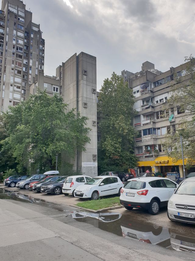 Milentija Popovića 50, Beograd - 10