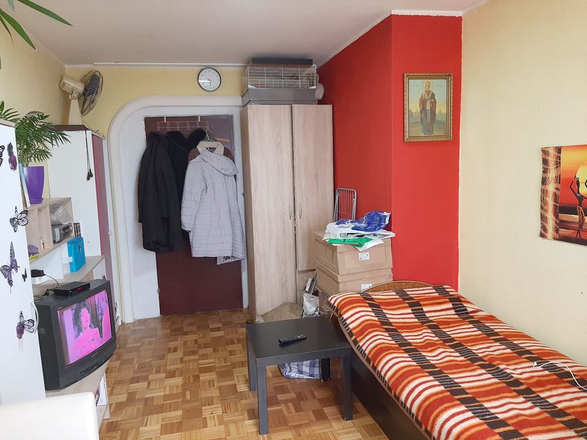 Sremskih boraca 77, Beograd - 8