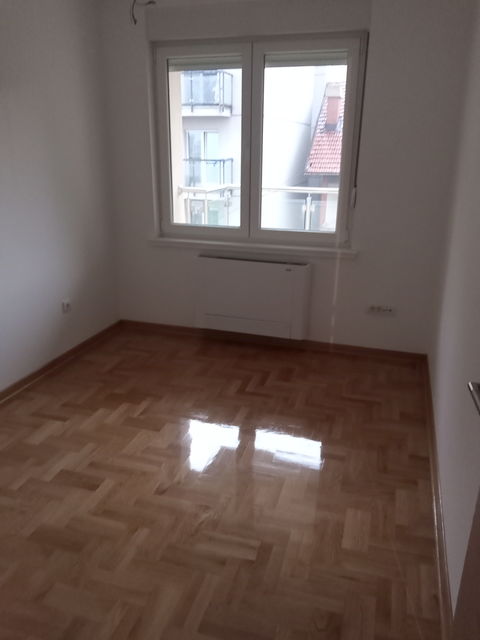 Voje Veljkovića 6, Beograd - 2