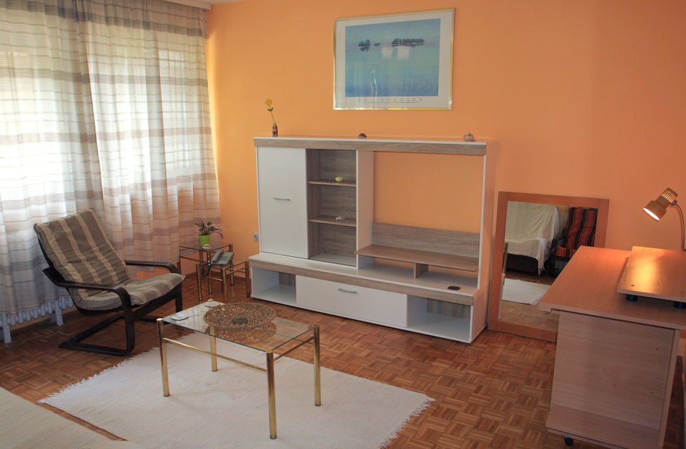 Grge Jankesa 8, Beograd