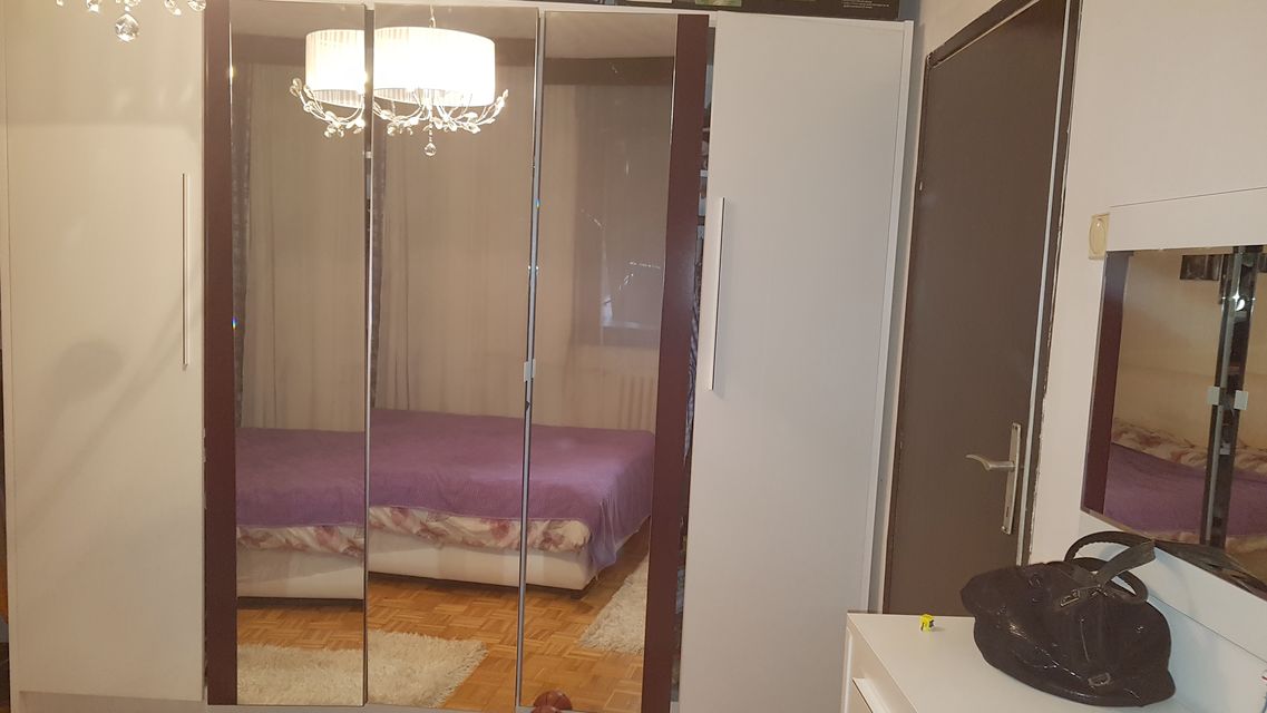 Pere Velimirovića 20, Beograd - 13