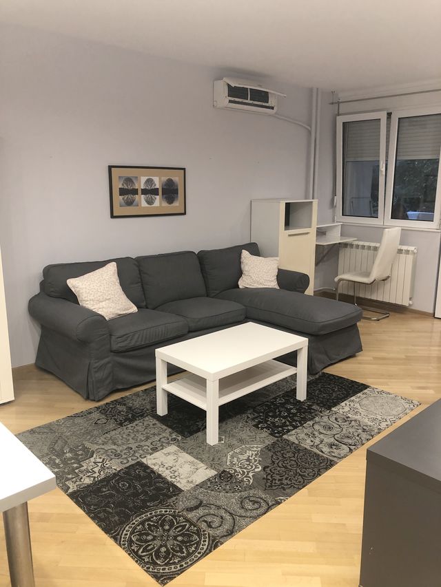 Gramšijeva 2, Beograd - 7