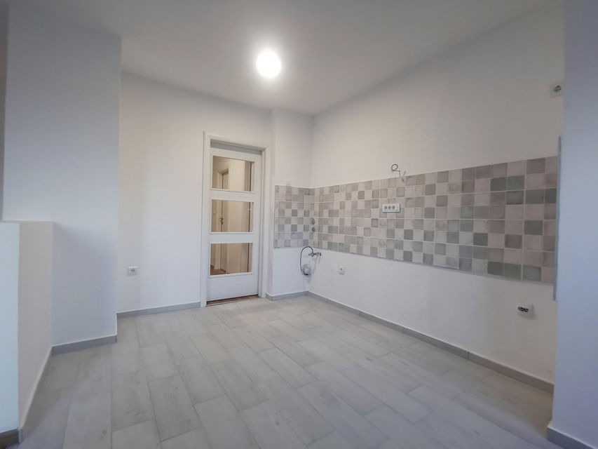 Narodnog fronta 38, Novi Sad - 10