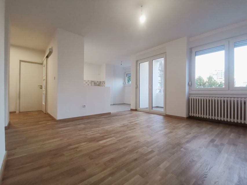 Narodnog fronta 38, Novi Sad - 7