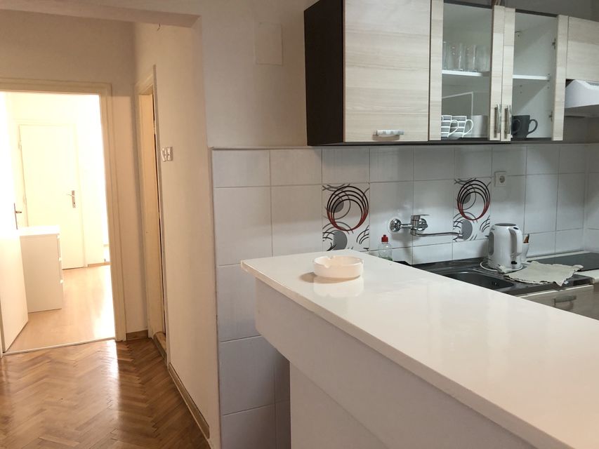 Topličin venac 29, Beograd - 6