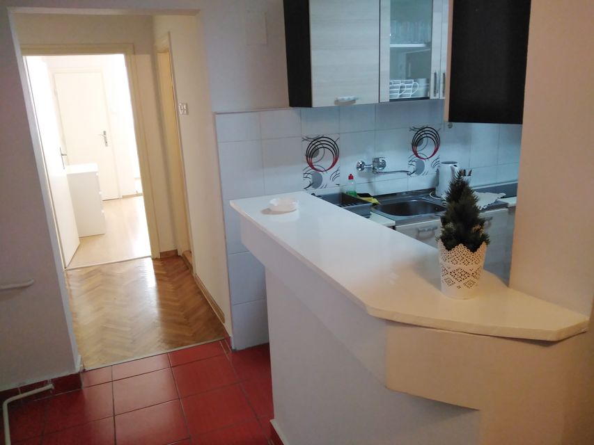 Topličin venac 29, Beograd - 15