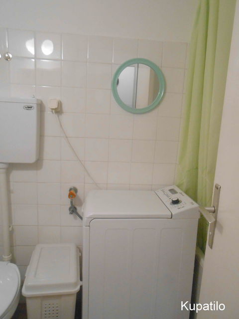 Kej oslobođenja 13D, Beograd - 9