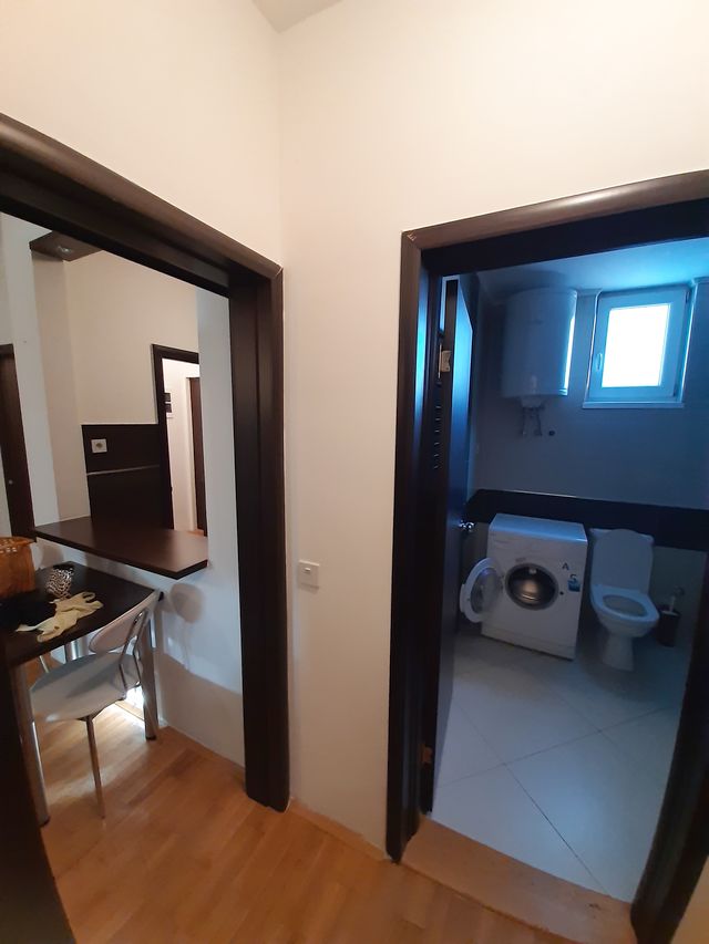 Šabačka 13, Beograd - 4