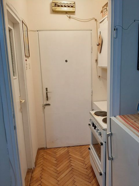 Marijane Gregoran 51, Beograd - 7