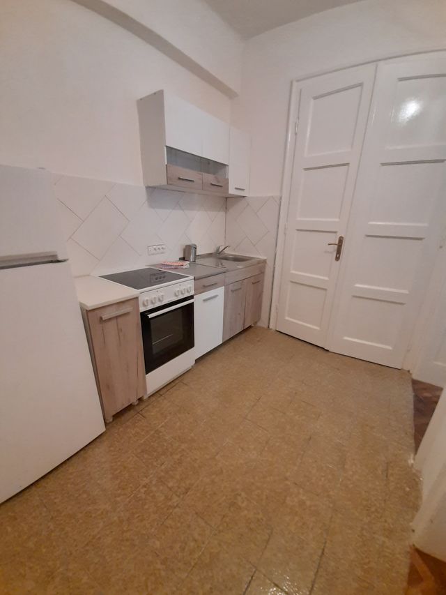 Resavska 40, Beograd - 11