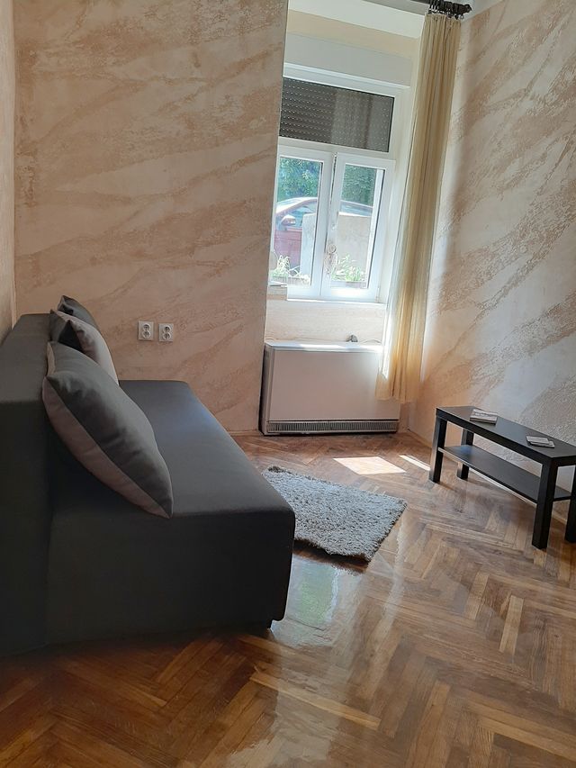 Resavska 40, Beograd - 10