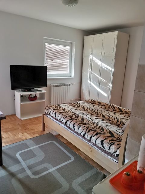 Majora Omera Mehića 16, Beograd - 2