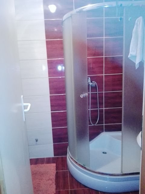 Veletinska 8, Beograd - 3