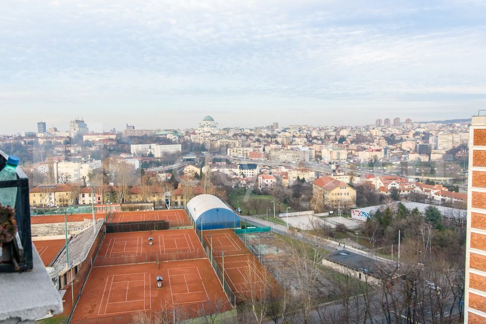 Ljutice Bogdana 2/2, Beograd