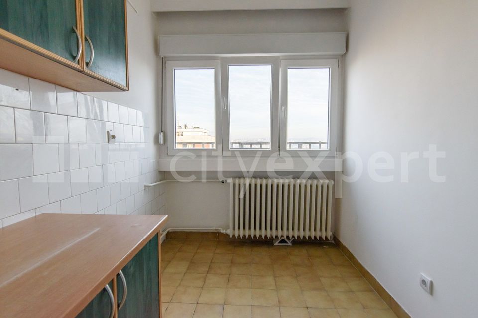 Ljutice Bogdana 2/2, Beograd - 4