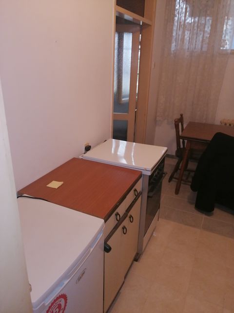 Radovana Simića-Cige 42, Beograd - 7