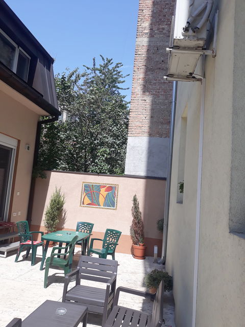 Trnska 3A, Beograd - 7