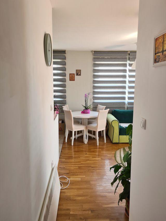 Heroja Gorana Ostojića 33, Beograd - 4