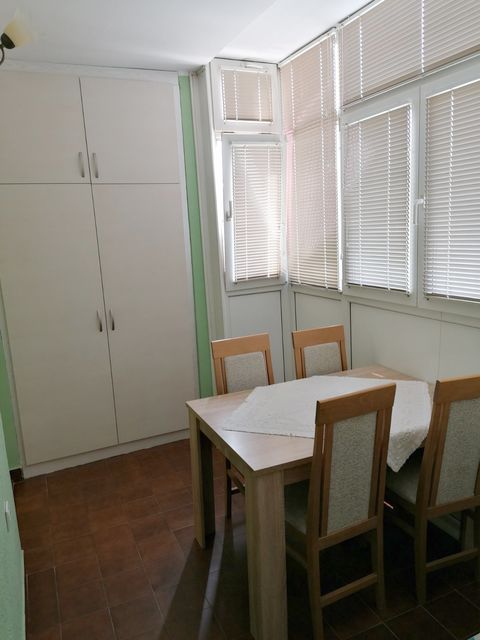 Simeona Pišćevića 19, Novi Sad - 8