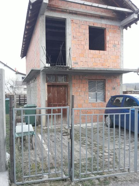 Radoja Prvulovića 56, Beograd - 4