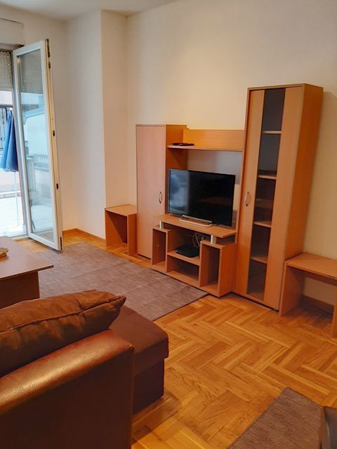 Đuke Dinić 12, Beograd - 12