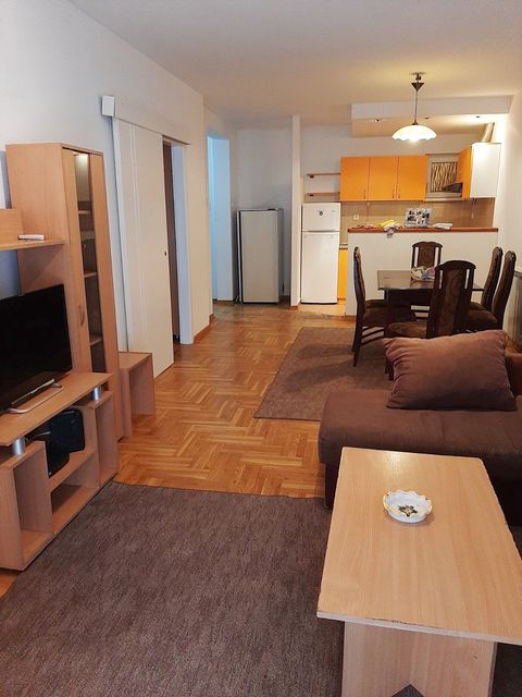 Đuke Dinić 12, Beograd