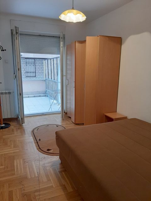 Đuke Dinić 12, Beograd - 8