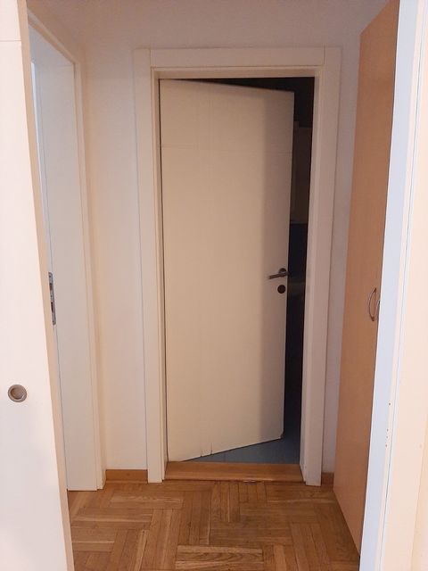 Đuke Dinić 12, Beograd - 10