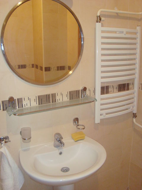 Đevđelijska 9, Beograd - 6