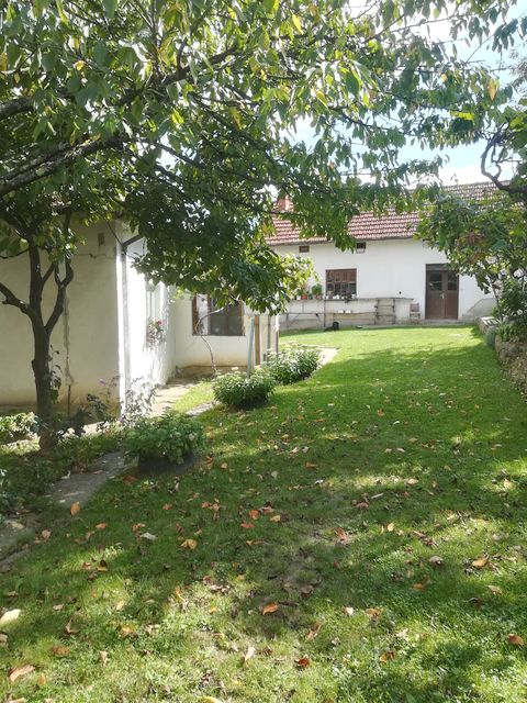  Milutina Milankovića 38, Ruđinci - 1