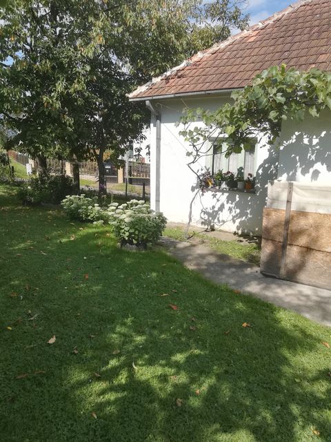  Milutina Milankovića 38, Ruđinci - 5