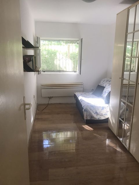 Gradište 13, Beograd - 9