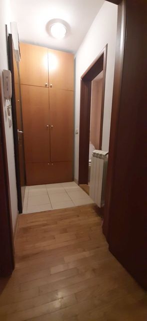 Marka Oreškovića 8, Beograd - 4