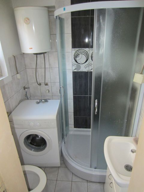 Filipa Filipovića 38, Niš - 12