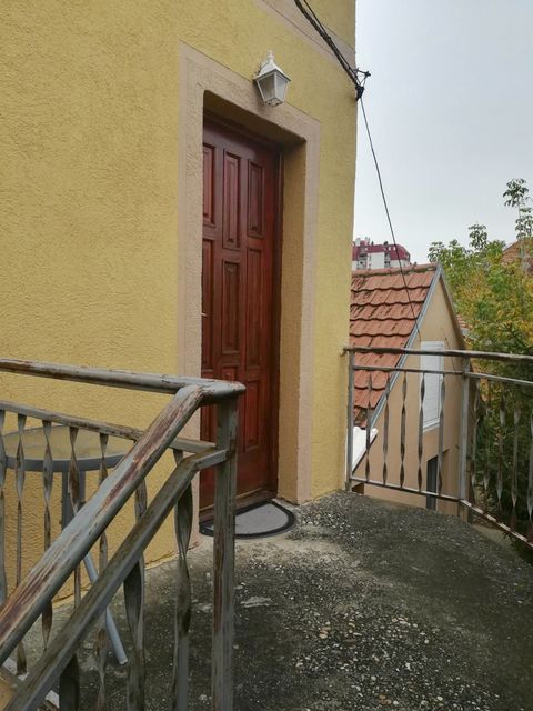 Živka Petrovića 5, Beograd - 6