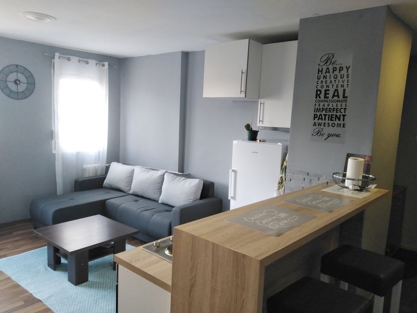 Karlovačka 29, Beograd - 2