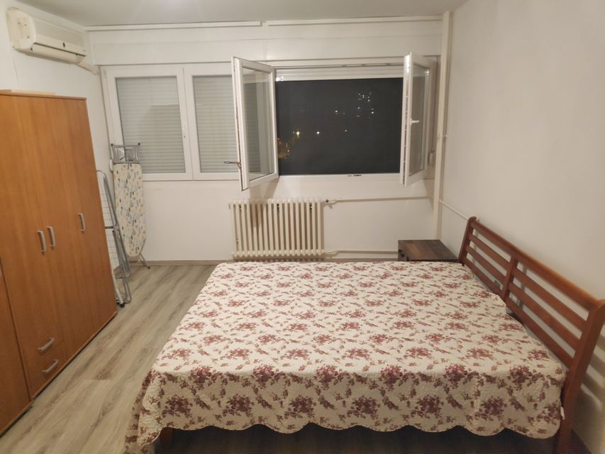 Karlovačka 29, Beograd - 3