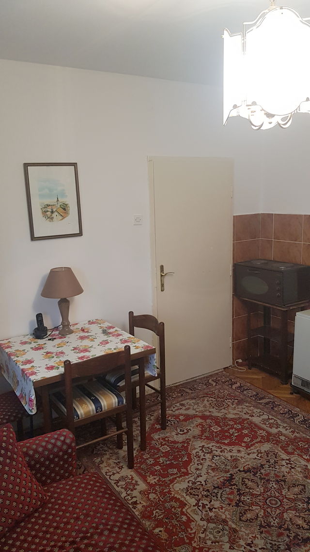 Petra Mećave 21, Beograd - 5