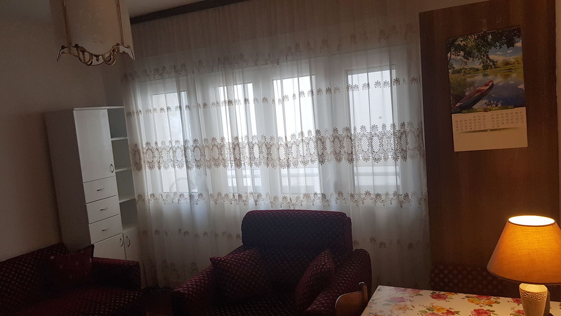 Petra Mećave 21, Beograd - 9