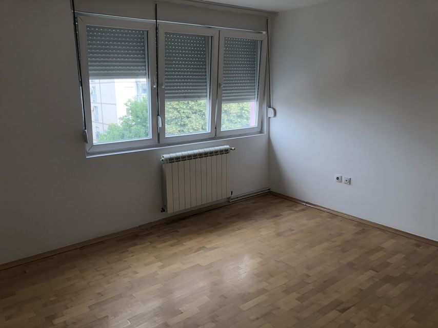 Nikšićka 2, Beograd - 6