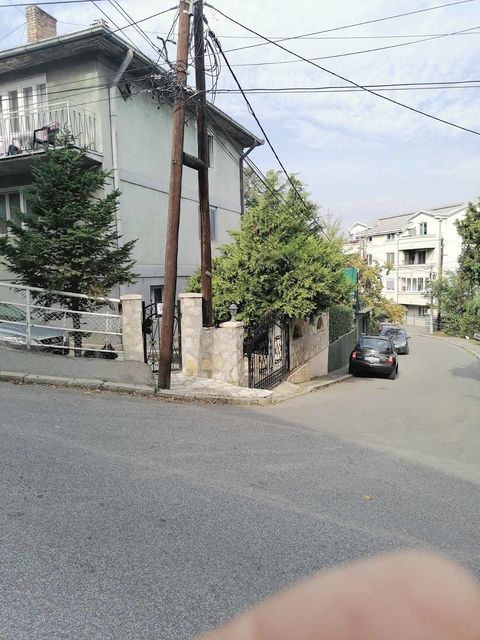 Tina Ujevića 8, Beograd - 2