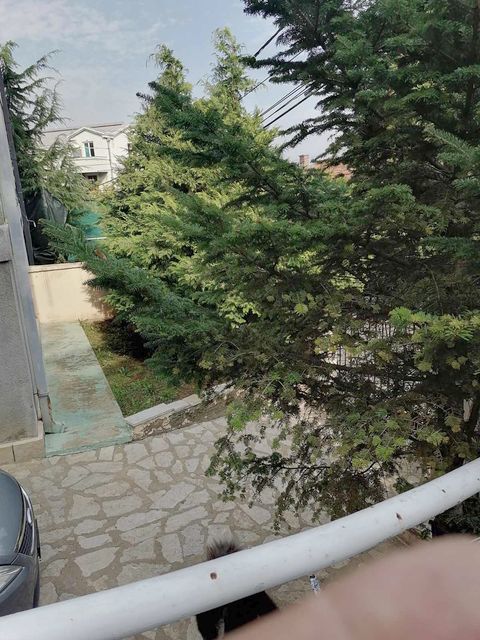 Tina Ujevića 8, Beograd - 5