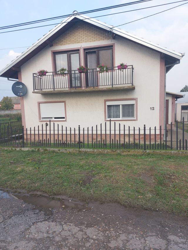 Svetozara Miletića 12, Belegiš - 2