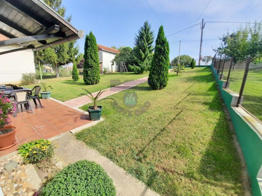 Fruškogorski put bb, Sremska Kamenica - 2