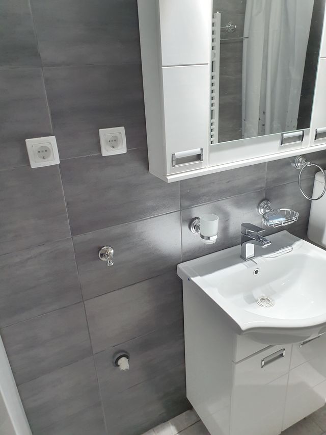 Luja Adamiča 5, Beograd - 14