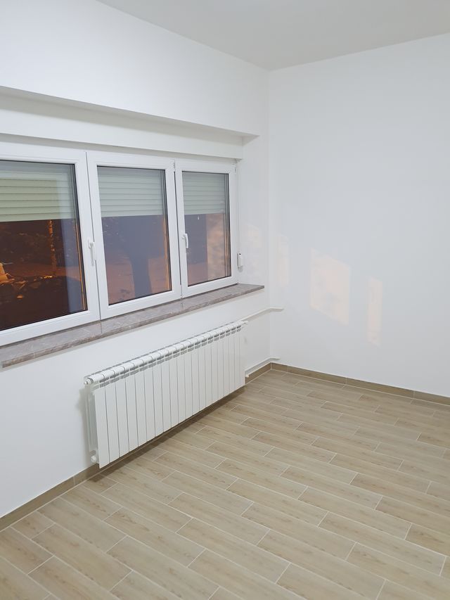 Luja Adamiča 5, Beograd - 18