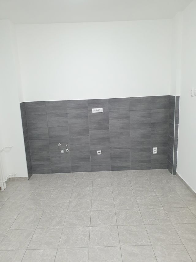 Luja Adamiča 5, Beograd - 5