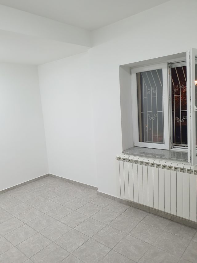 Luja Adamiča 5, Beograd - 9