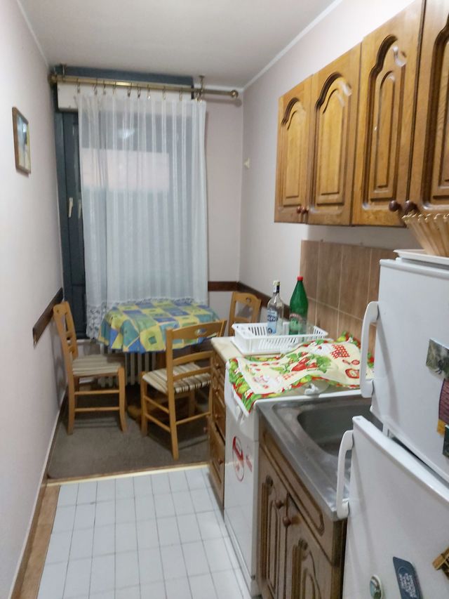 Lazara Kujundžića 86, Beograd - 5