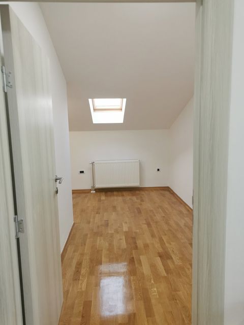 Jug Bogdana 10, Novi Sad - 14